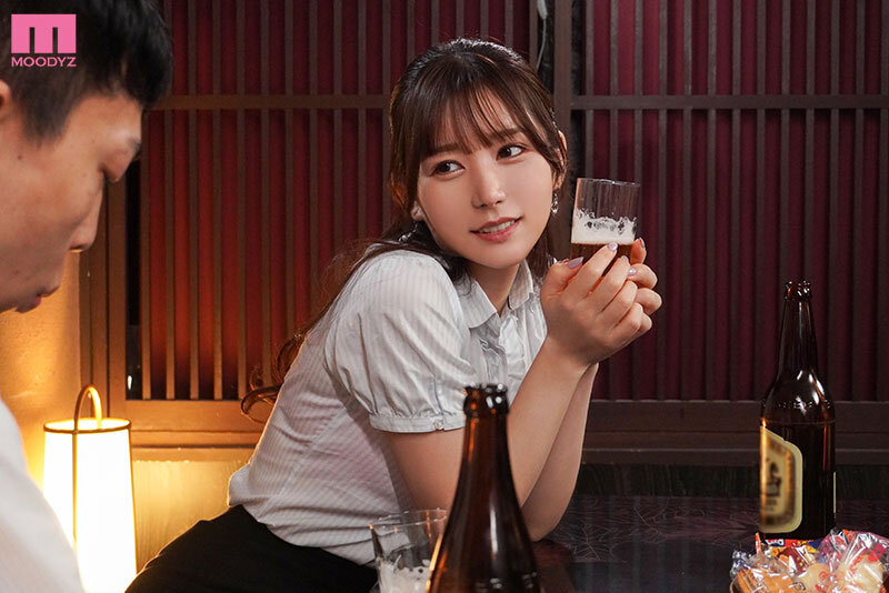 【本編フル】出張先で僕をダメにするキス魔な後輩女子と涎ダラダラ相部屋NTR 呼吸を奪われ接吻スパイダー騎乗位で唾液まみれ溺れイキ 五日市芽依